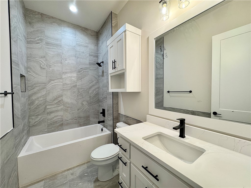 Aurora Heartbeat - Residential