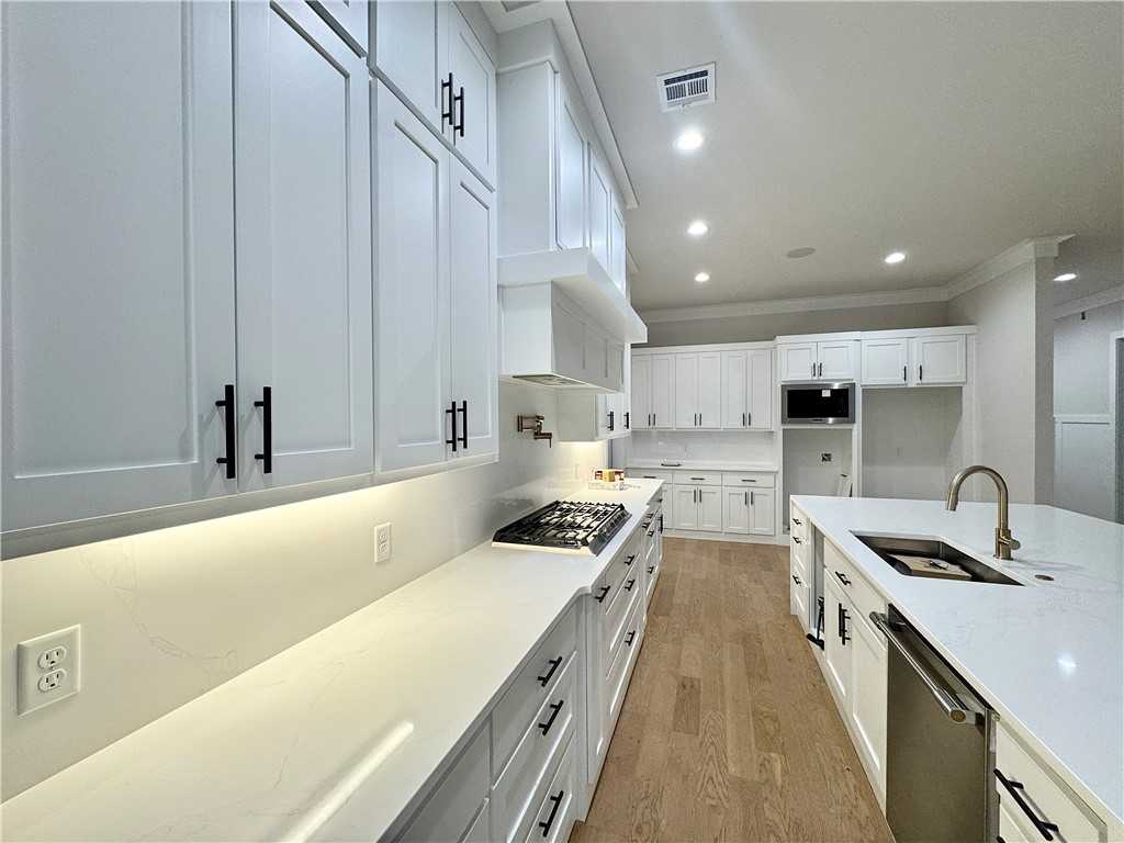 Aurora Heartbeat - Residential