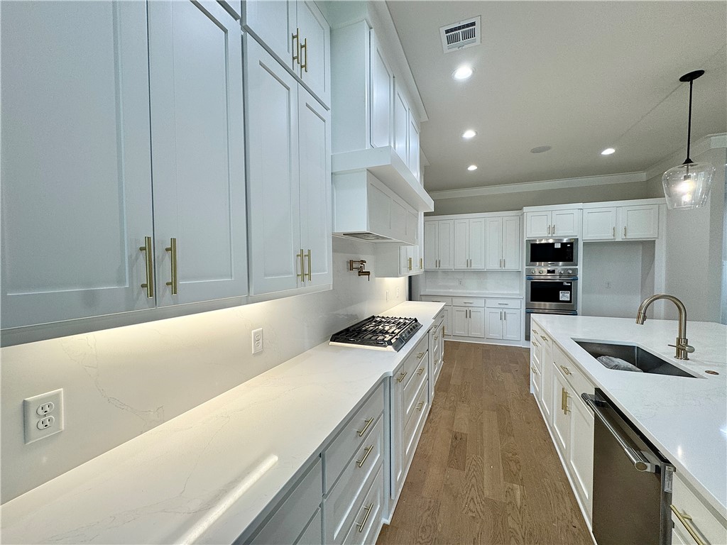 Aurora Heartbeat - Residential