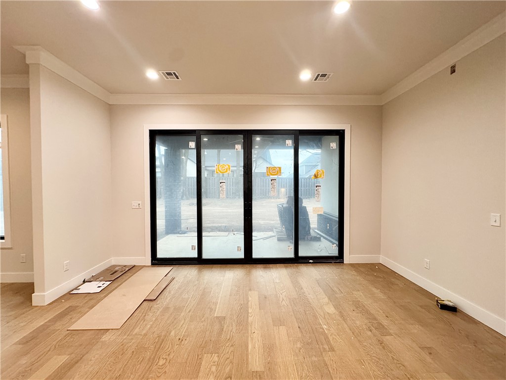 Aurora Heartbeat - Residential