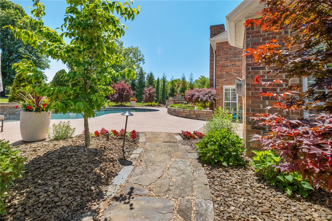 Pinnacle - Residential