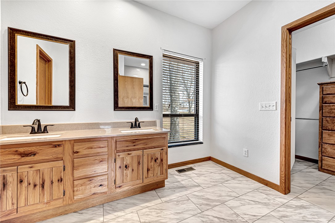 River Oak Estates - Residential