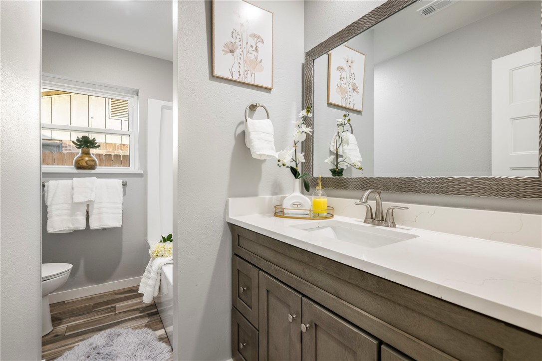 Rolling Oaks Sub Unit 2 Rogers - Residential