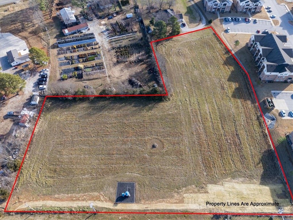 Tontitown Outlots - Land