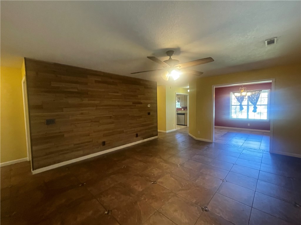 OAK RIDGE III - Residential