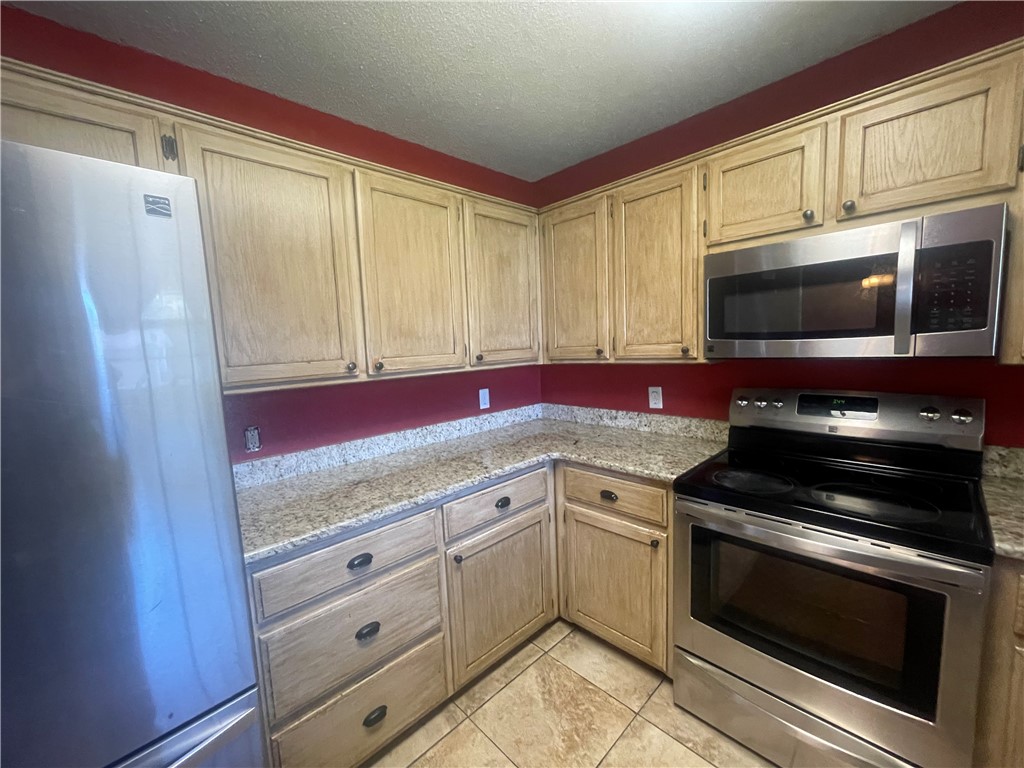 OAK RIDGE III - Residential