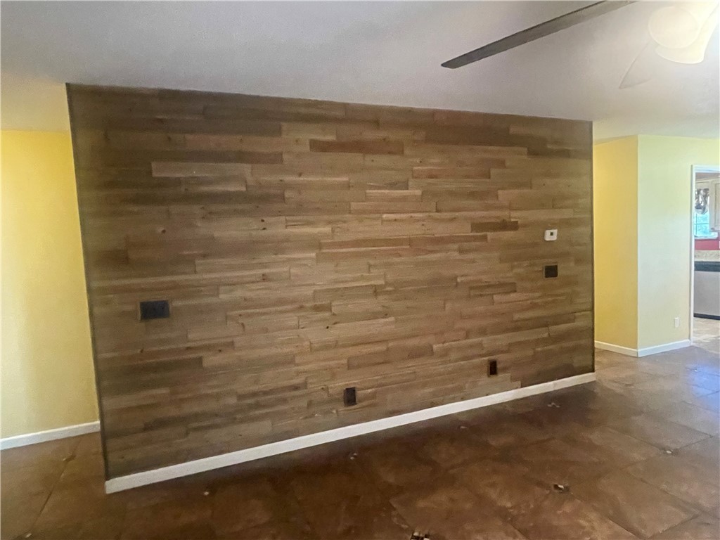 OAK RIDGE III - Residential