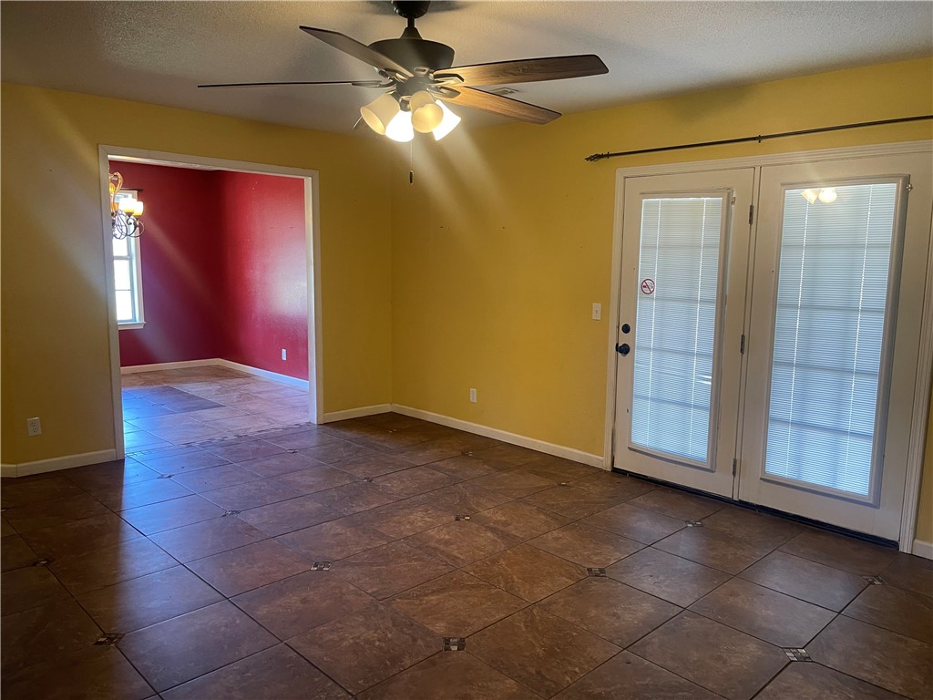 OAK RIDGE III - Residential