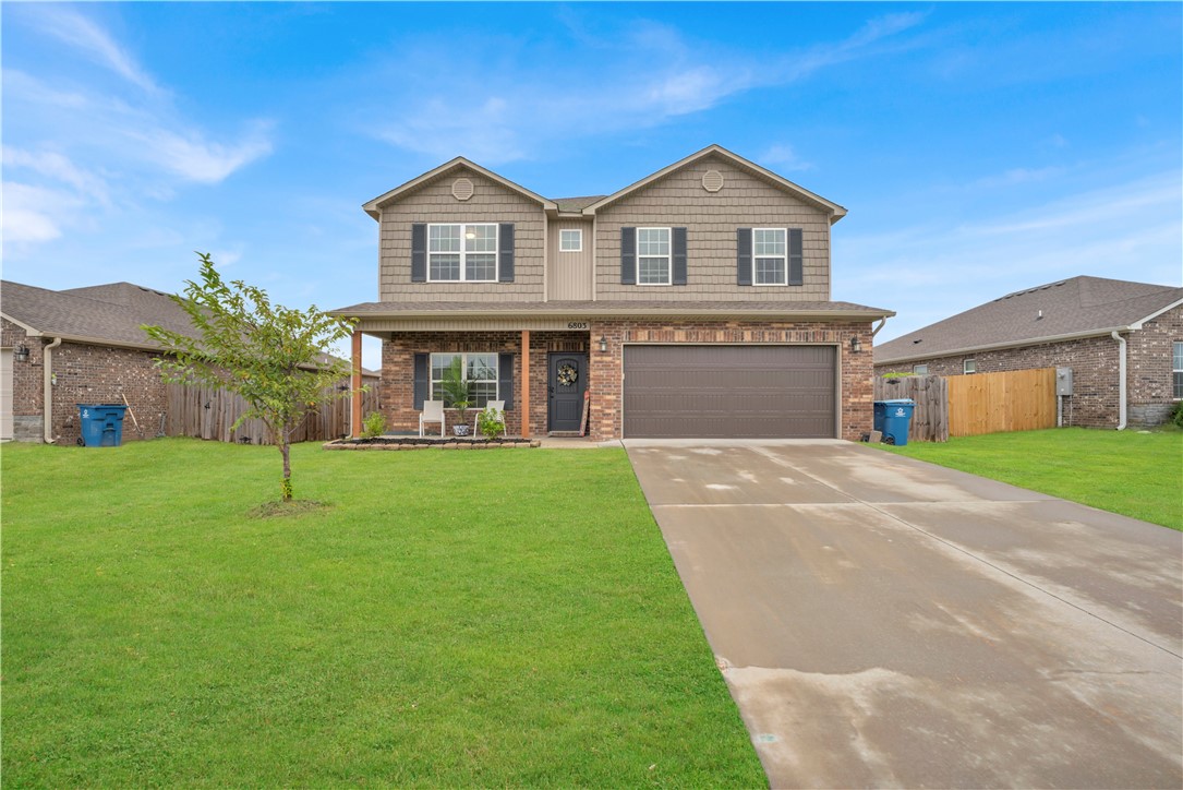 Beautiful 4-Bedroom Home with Spacious Layout – Prime Location Near Bentonville & XNA
Welcome to this well-maintained 4-bedroom, 2.5-bath home perfectly located just 18 minutes from downtown Bentonville and only 10 minutes from XNA Airport. This home offers plenty of space for comfortable living, including two large living rooms, a generously sized formal dining room, and a spacious master suite perfect for relaxing after a long day.Enjoy the privacy of a fully fenced backyard, ideal for entertaining, gardening, or letting kids and pets play safely. With thoughtful design and great flow throughout, this home is perfect for both everyday living and hosting guests.