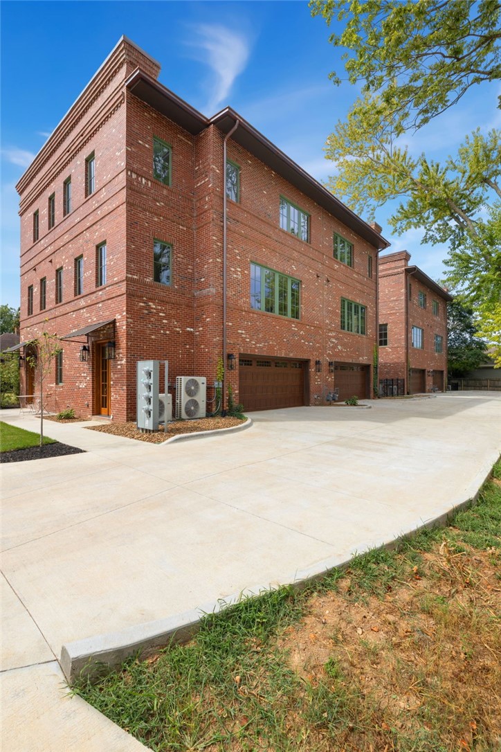 Demings 2nd Add Bentonville - Residential