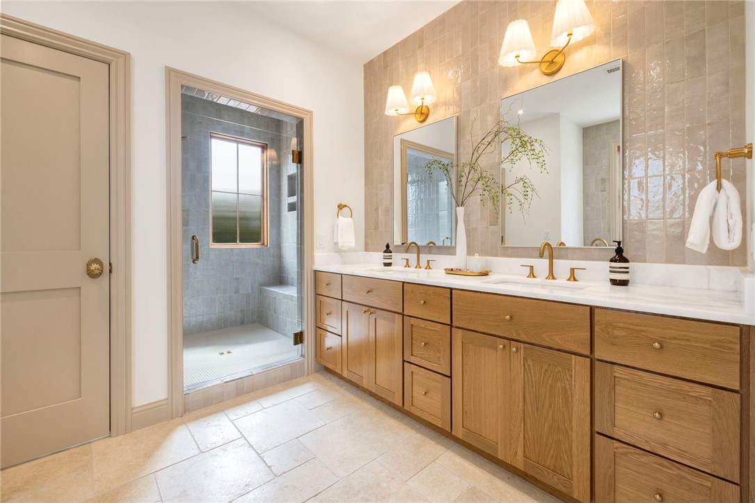 Demings 2nd Add Bentonville - Residential