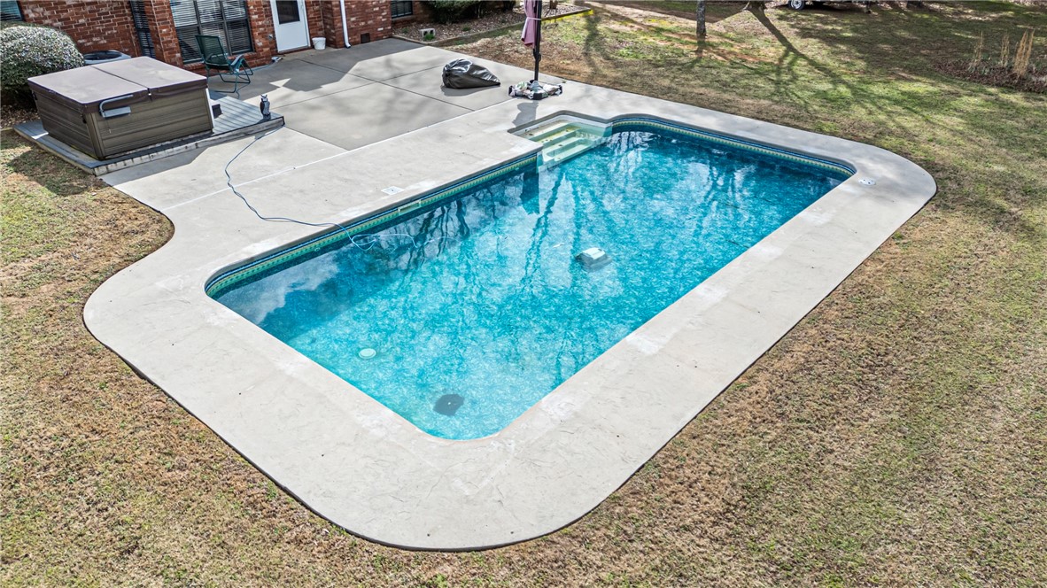 Golden Pond - Residential