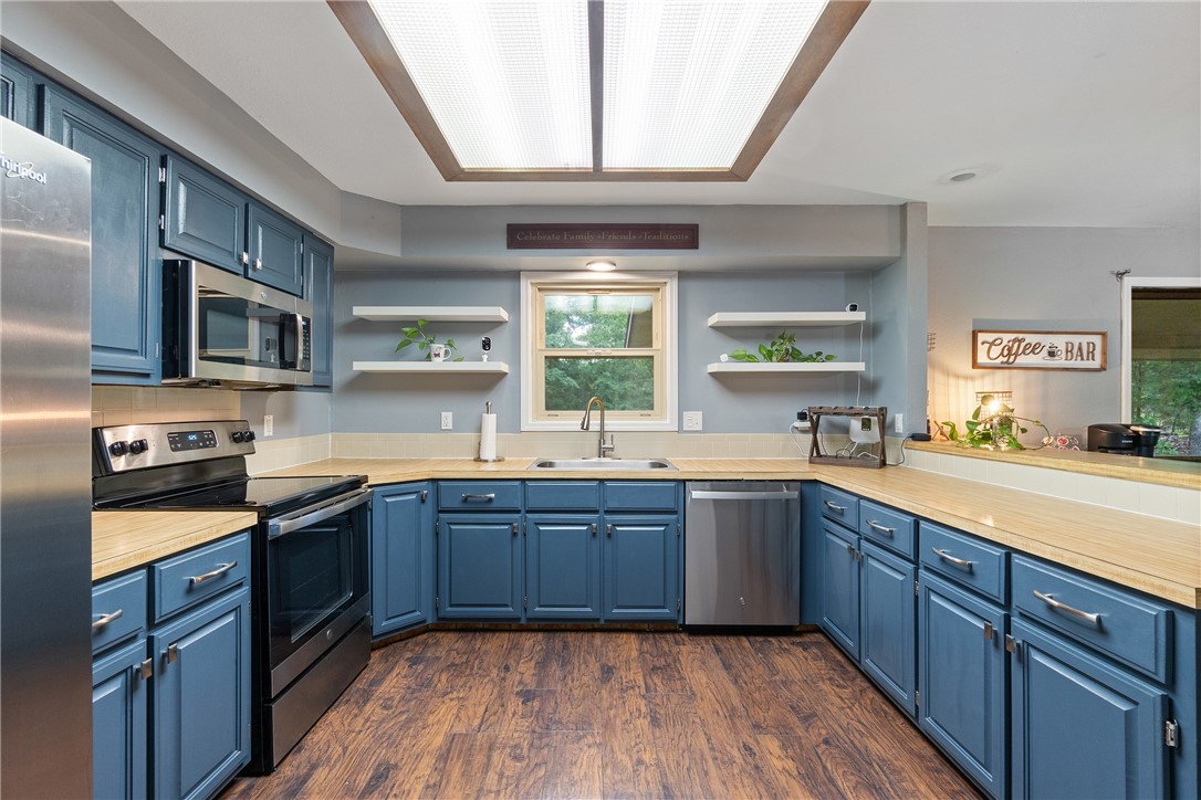 Lands End Sub Bvv - Residential