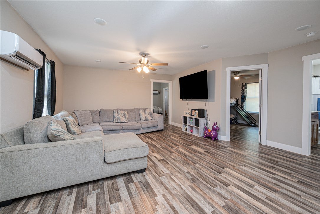 373 Callis Street - Photo 4