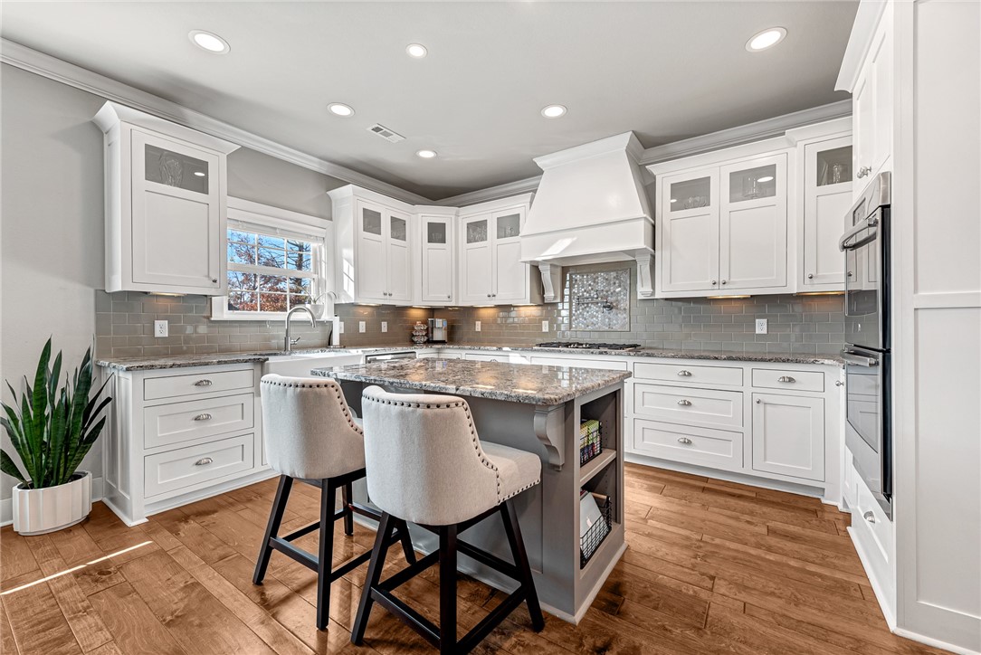 Hyde Park Cave Spgs - Residential