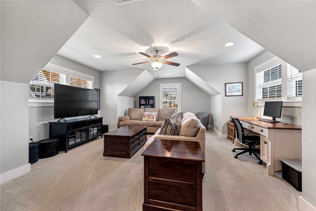 Hyde Park Cave Spgs - Residential