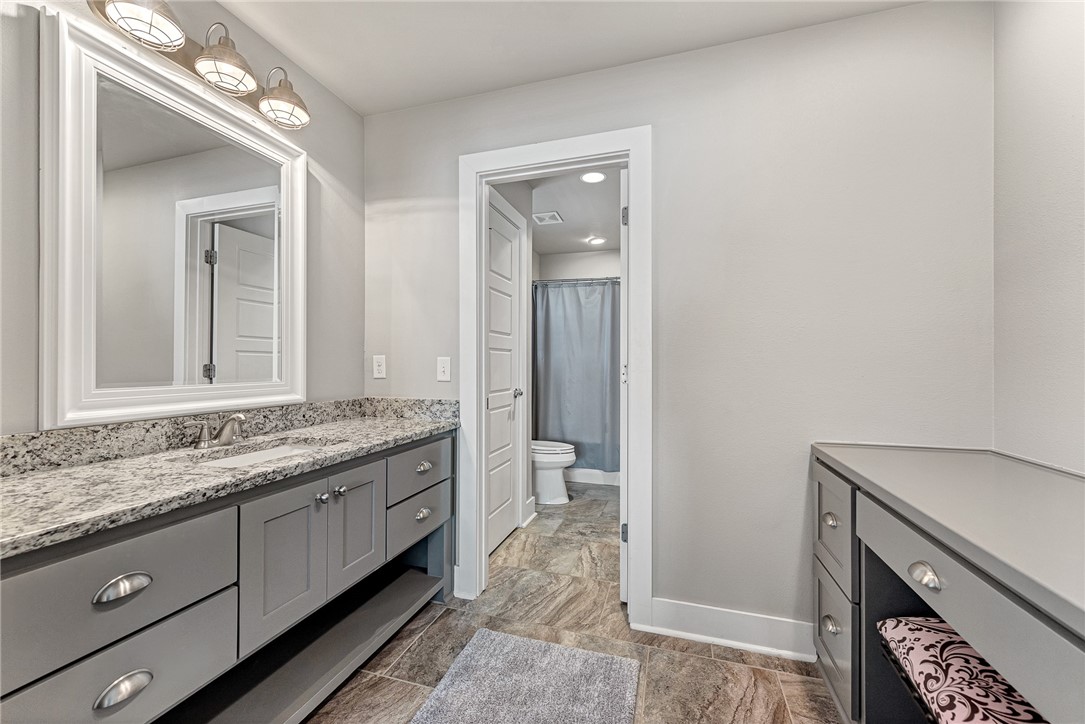 Hyde Park Cave Spgs - Residential