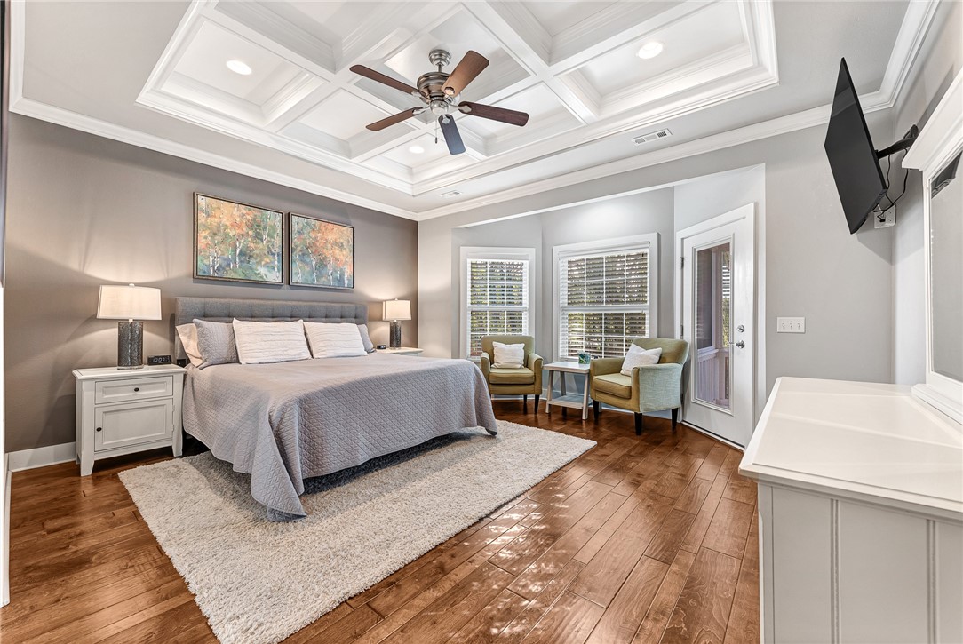 Hyde Park Cave Spgs - Residential