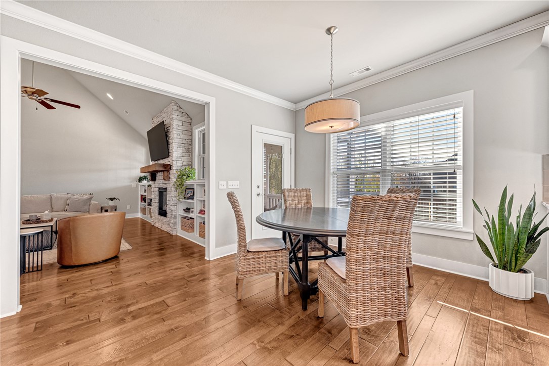 Hyde Park Cave Spgs - Residential