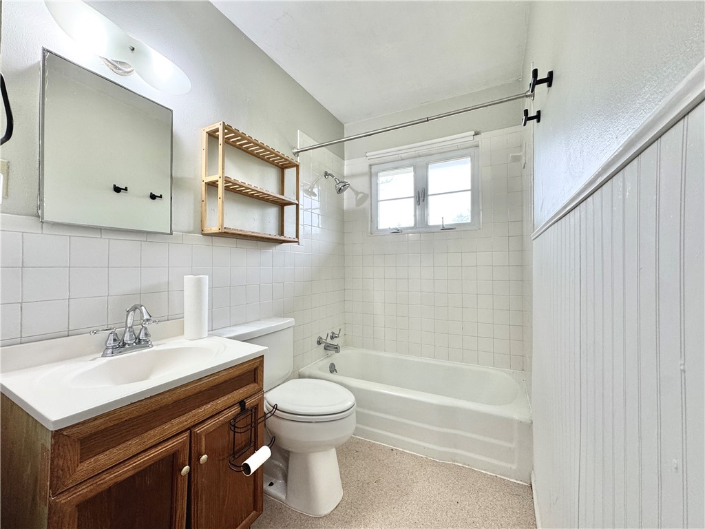 Fayetteville Outlots - Residential Lease