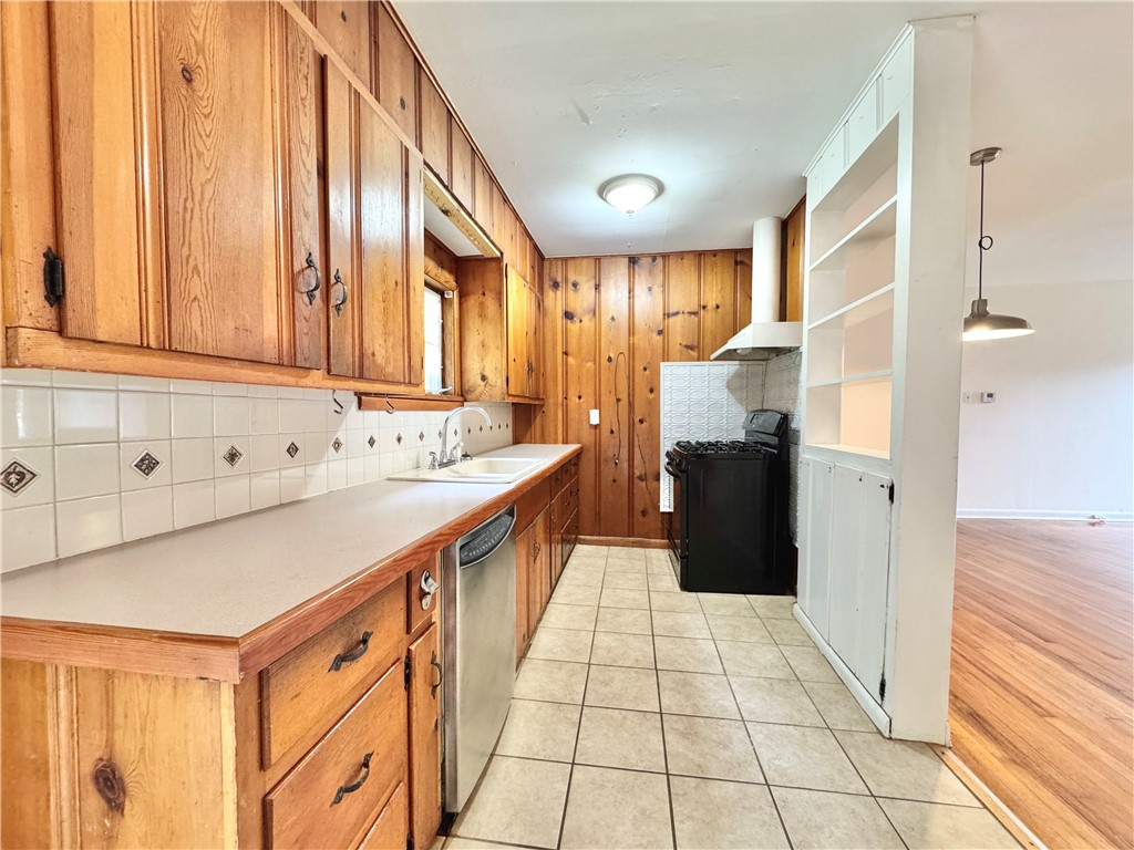 Fayetteville Outlots - Residential Lease