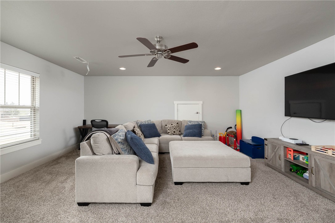 Waterford Estates At Hissom Ranch - Residential