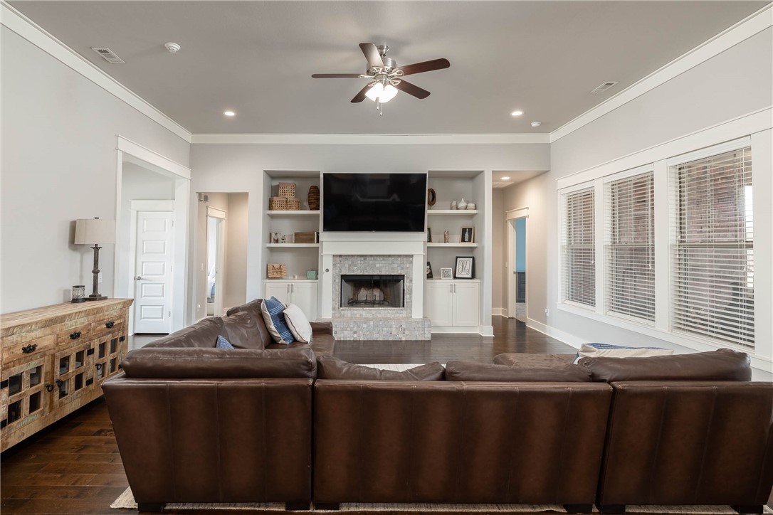 Waterford Estates At Hissom Ranch - Residential