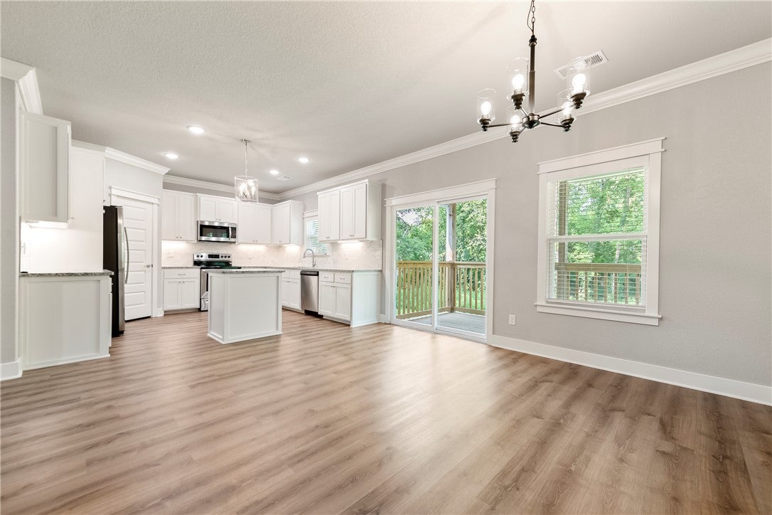 6 Ellwood Circle