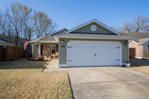 Photo of 4385 W Serviceberry Drive, Fayetteville, AR 72704 (MLS # 1351017)