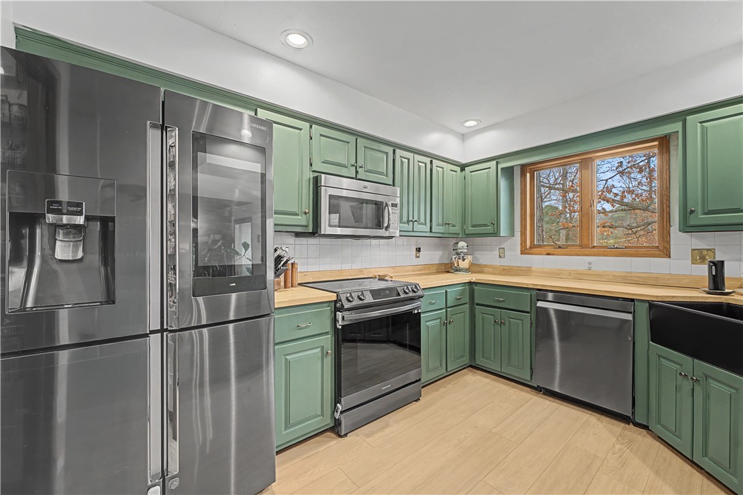 Melanie Sub Bvv - Residential