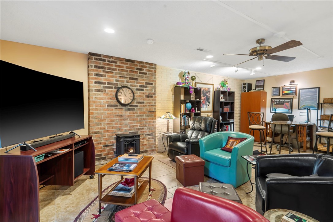 Churchill Sub Bvv - Residential