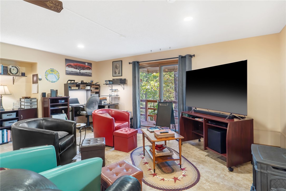 Churchill Sub Bvv - Residential