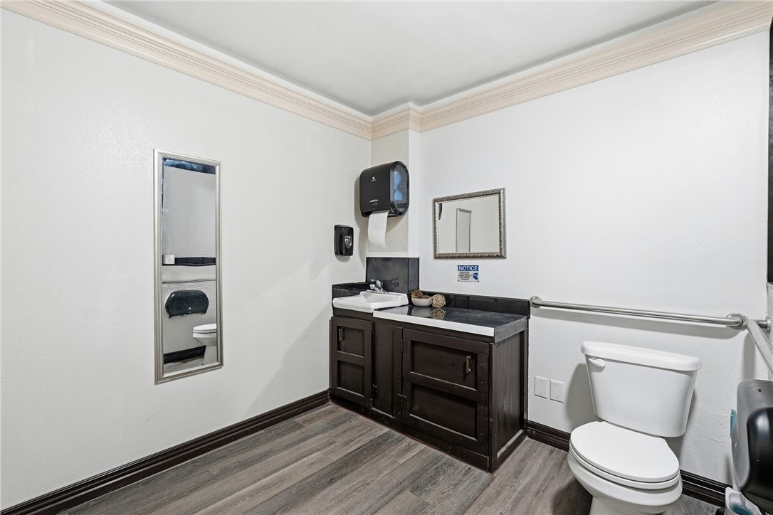 Kingston Centre Plaza - Commercial Lease