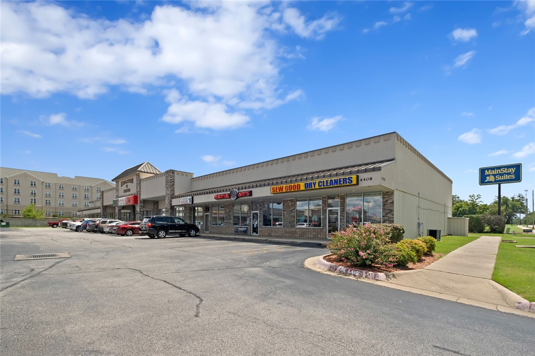 Kingston Centre Plaza - Commercial Lease
