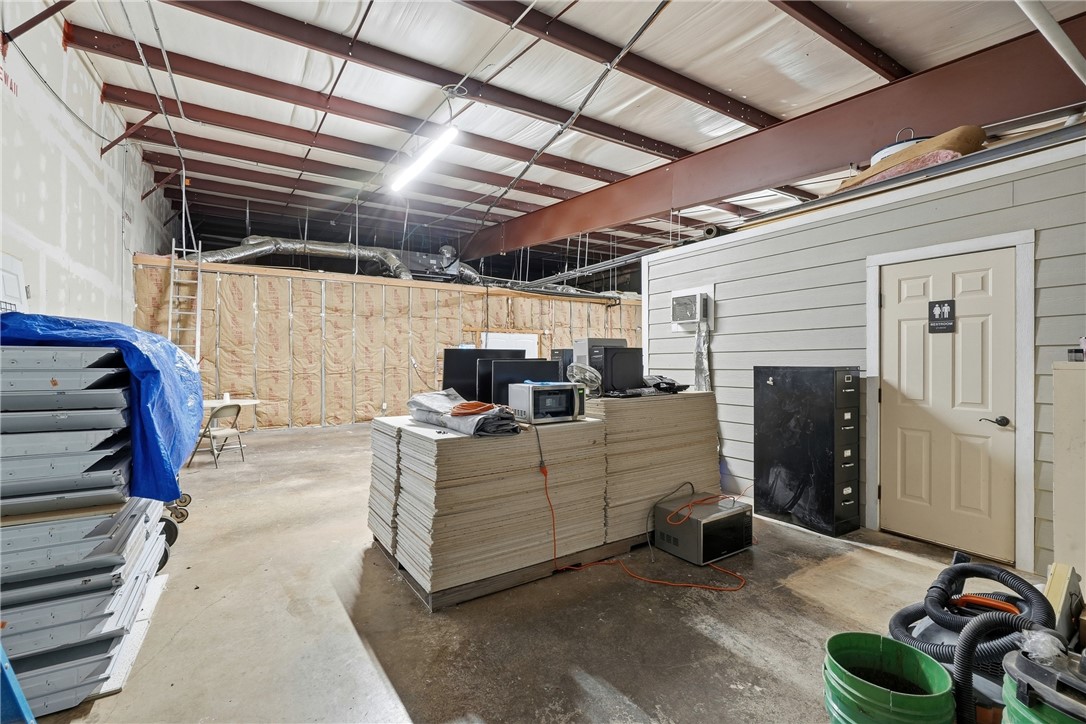 Kingston Centre Plaza - Commercial Lease