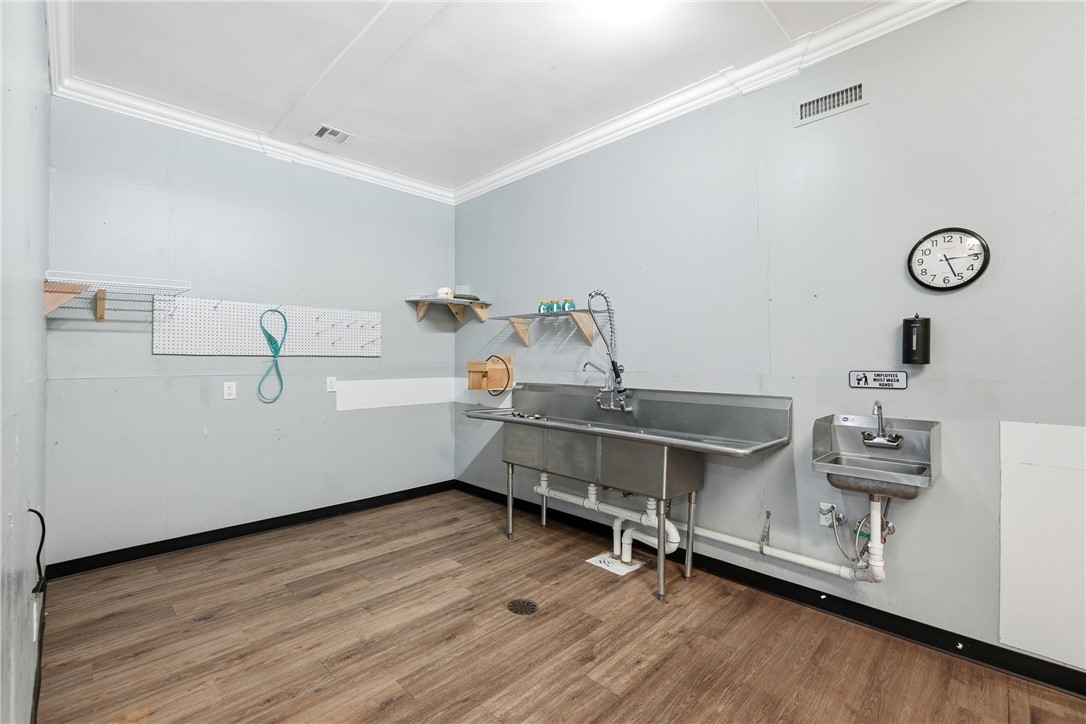 Kingston Centre Plaza - Commercial Lease