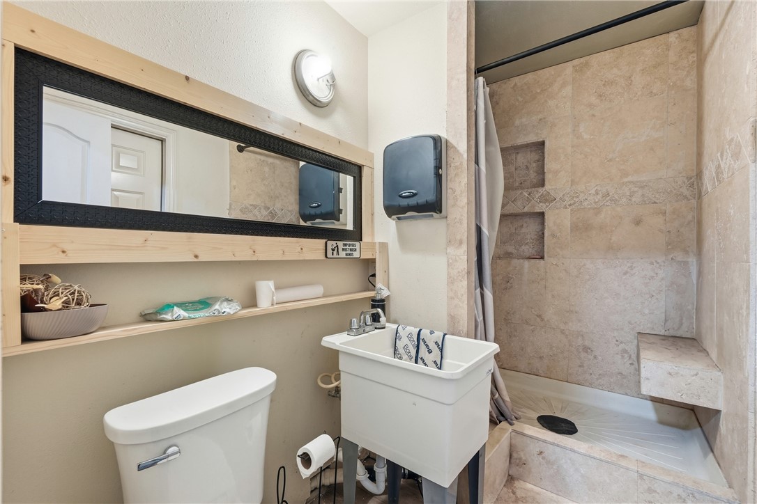 Kingston Centre Plaza - Commercial Lease