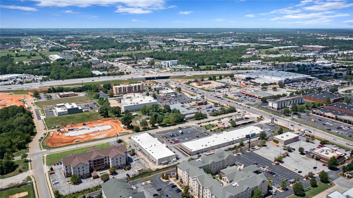 Kingston Centre Plaza - Commercial Lease