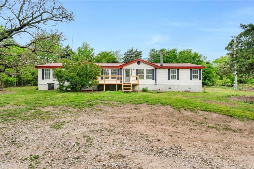 Brand new renovation, just completed on this 4 bedroom 3 bathroom mobile home on 2 plus acres of seclusion. Room for a shop or a pony, garden, etc. New paint, flooring, HVAC, appliances, light and plumbing fixtures and more. Great value for the price and worth your time to go check it out. //AR AGENT OWNED //