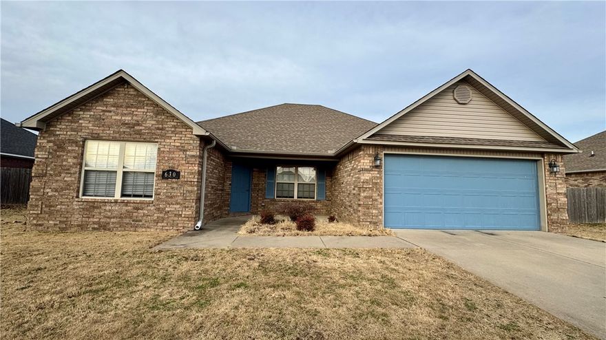 Come and check out this Spacious 4 Bedroom, 2 Bath 2 car garage house with a large privacy fenced yard, you will love the great, quiet neighborhood. This freshly painted home comes with all the appliances, yes, even washers and dryer! You will love the split floor plan which allows for privacy from the rest of the home. Primary Suite includes Jetted Tub, Step-in Shower and a Walk-in Closet. Home is ideally positioned near shopping, dining, and with quick access to I-49, and walking distance to Bentonville West High School, this home offers an unbeatable location.