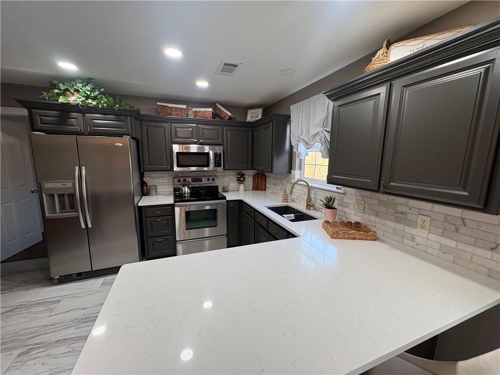 Southwind Terrace Ph Ii - Residential