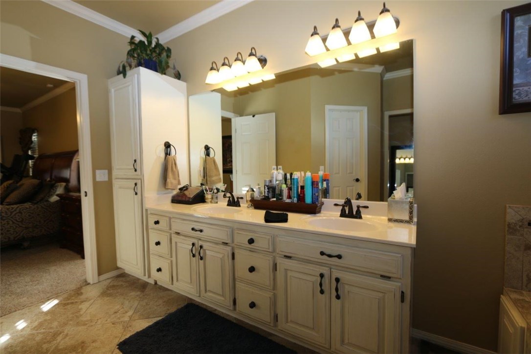Whispering Timbers Ph 10 Rogers - Residential