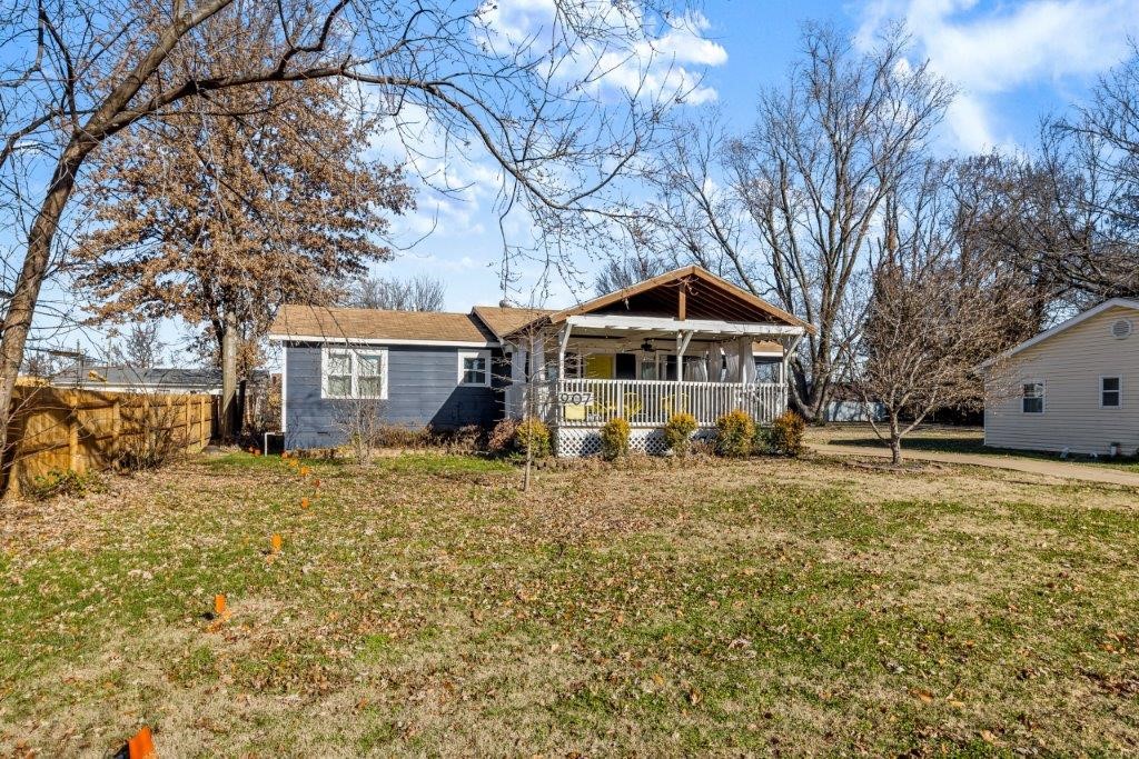 32-20-30-BENTONVILLE - Residential Lease