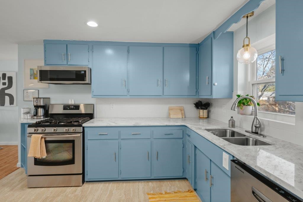 32-20-30-BENTONVILLE - Residential Lease