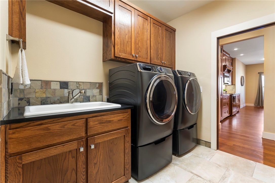Primrose Sub Bvv - Residential