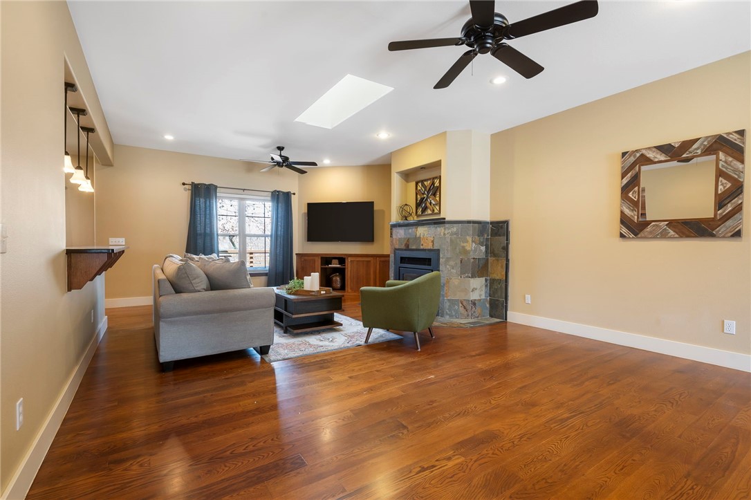 Primrose Sub Bvv - Residential