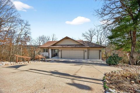 Photo of 39 Cambria Drive, Bella Vista, AR 72715 (MLS # 1336661)