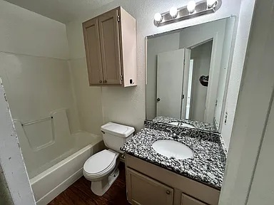 Cedarpoint Sub - Residential Lease