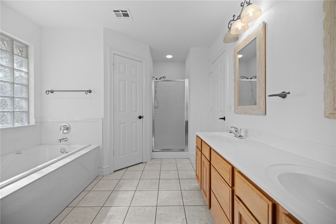 Champions Estates Rogers - Residential
