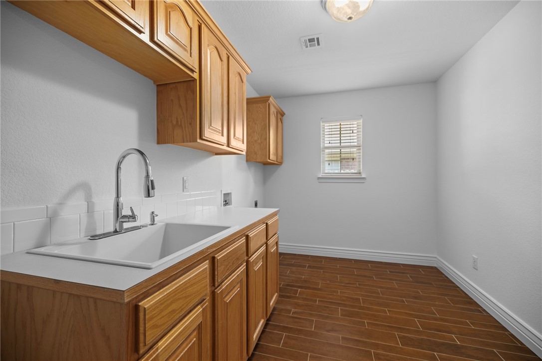 Champions Estates Rogers - Residential